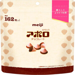 Шоколадные конфеты со вкусом клубники meiji Apollo, 3 уп. x 226 гр.