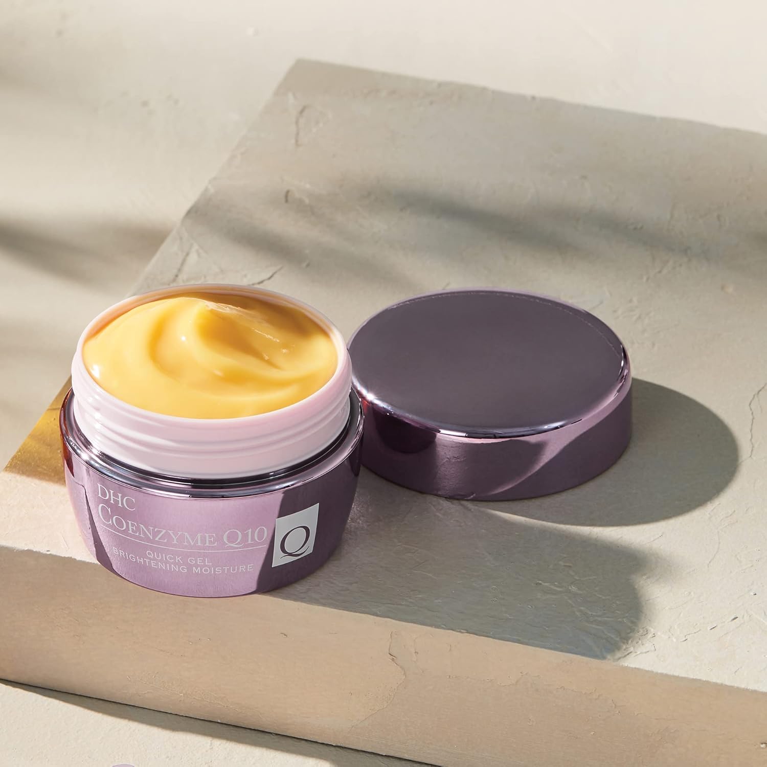 Гель-крем увлажнение и отбеливание DHC Medicated Q, 100 гр. — изображение 7